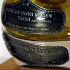 Téti Cigánymeggy Pálinka és Oliva Olaj Tojás Üvegben Téti Cigánymeggy Pálinka és Oliva Olaj Tojás Üvegben